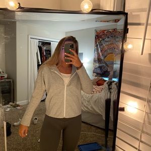 Cropped Lululemon Jacket (barely worn!!)